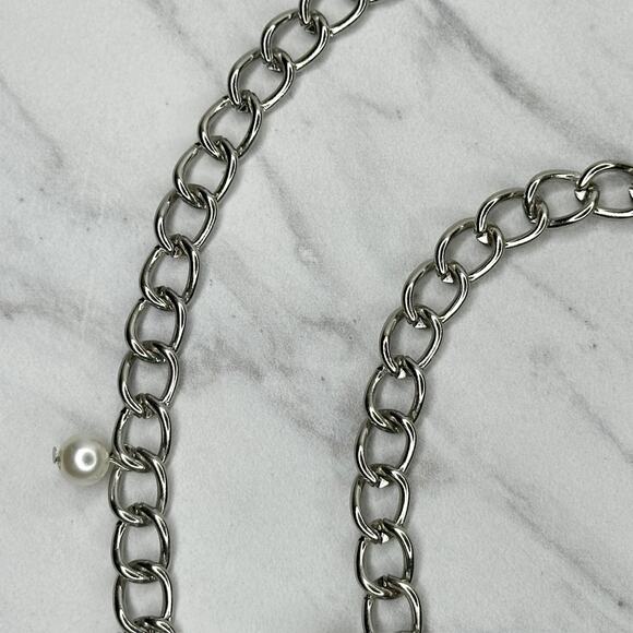 Faux Pearl Beaded Silver Tone Metal Chain Link Belt - One Size - 40" Adjustable - Picture 4 of 11